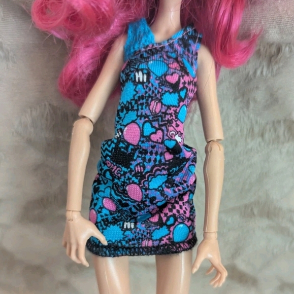 Mattel Monster High Ghoul Fair 'HOWLEEN WOLF' 11" Fashion Doll - Picture 3 of 7